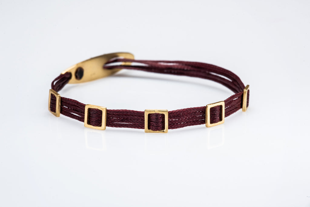 Hip to be square bracelet