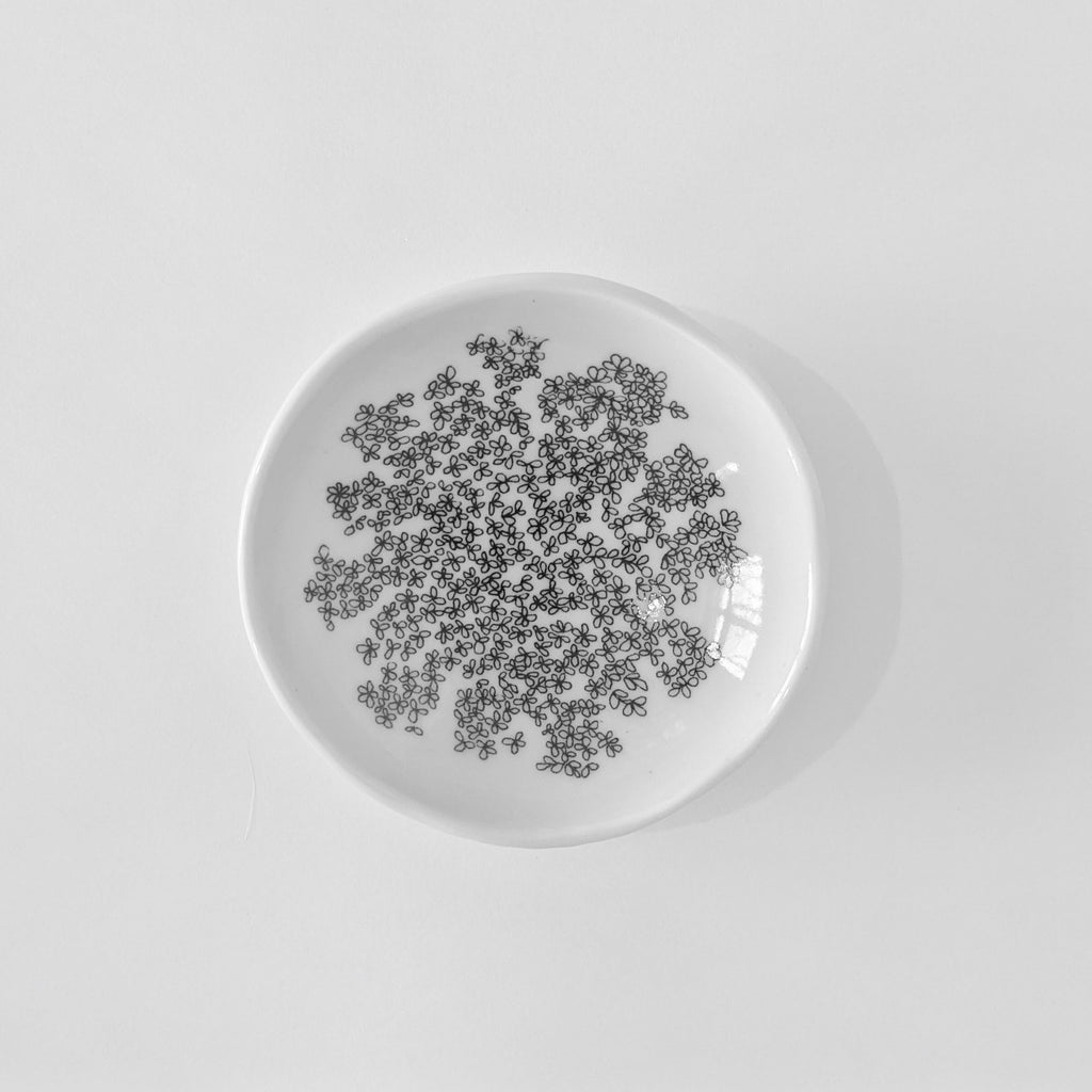 Ceramic dish - Queen Annes lace